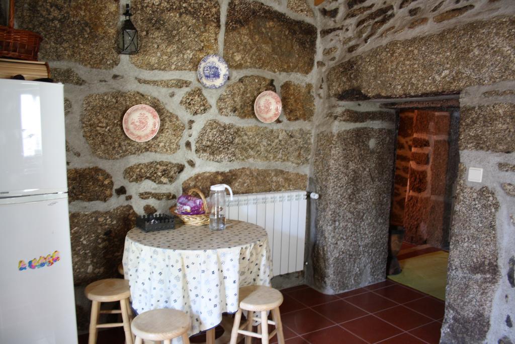 Villa Casa De Pedra Viseu Esterno foto