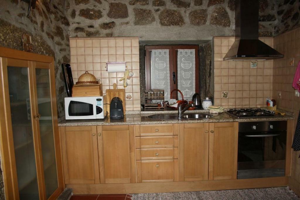 Villa Casa De Pedra Viseu Esterno foto